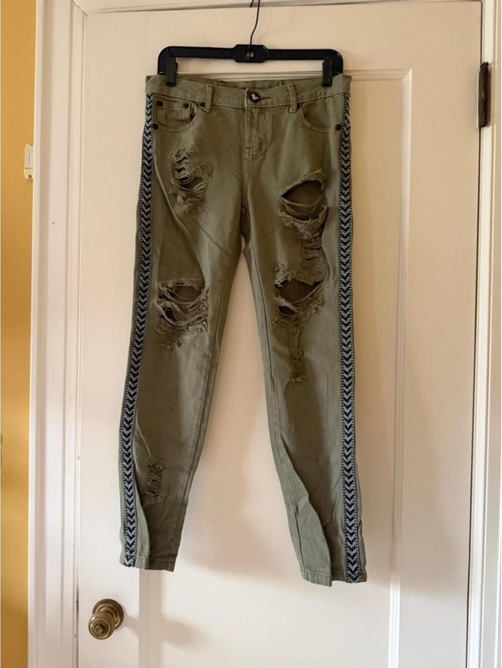 One Teaspoon Ranger Super Baggy Boyfriend Jean in Army Green 25